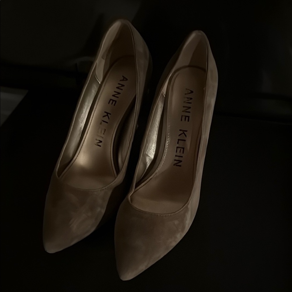 Anne Klein Tan Suede Heels with Transparent Heel
